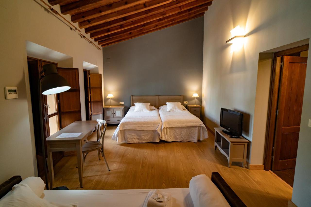 Hotel Alfonso IX (Adults Only) Caces Kültér fotó