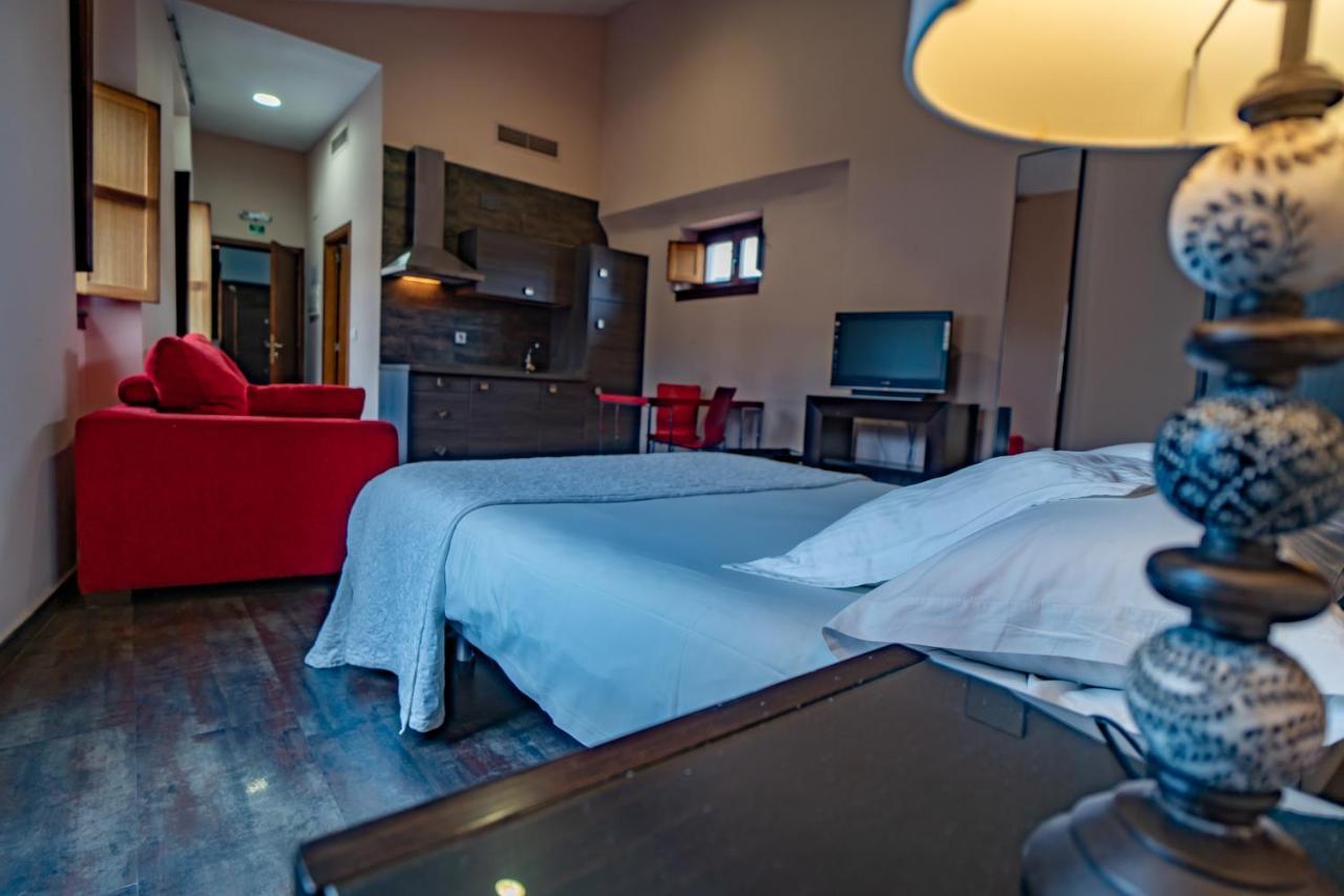 Hotel Alfonso IX (Adults Only) Caces Kültér fotó